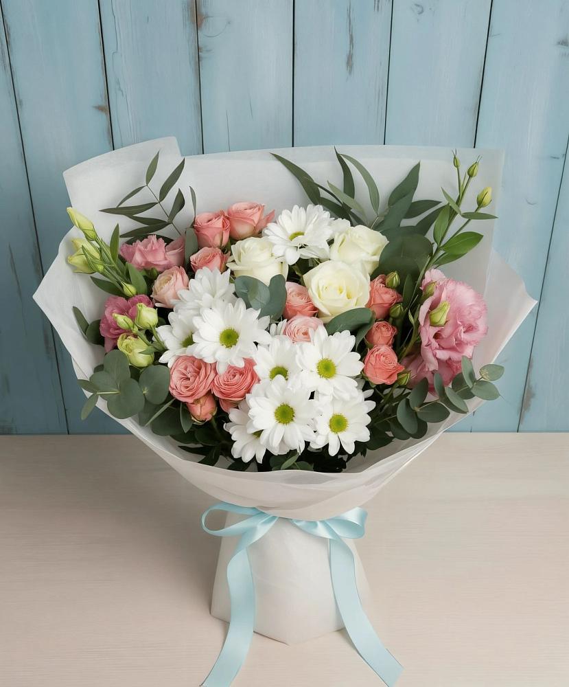Букет цветов из: Розы, Лизиантусы и Хризантемы в Пятницкое