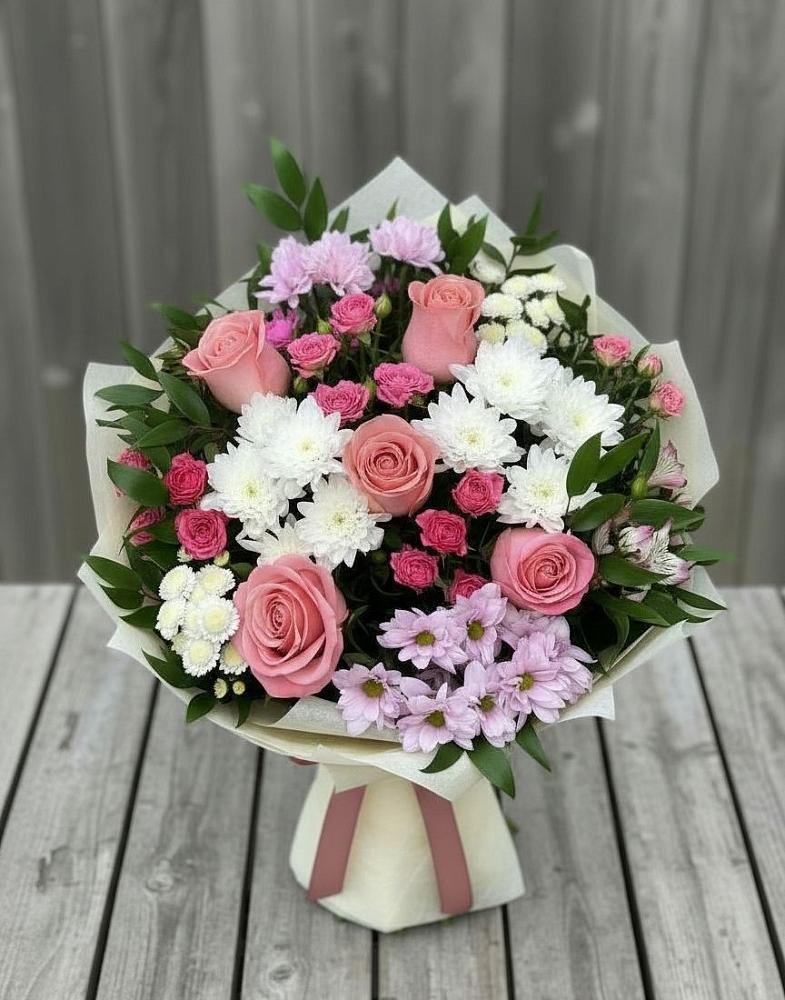 Букет цветов из: Альстромерии, Гвоздики, Розы и Хризантемы в Пятницкое