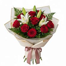 Букет цветов из:  Лилии и Розы в Пятницкое