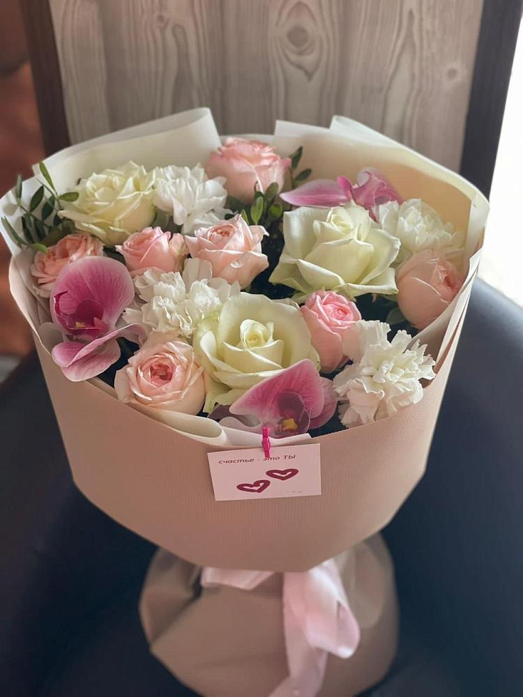 Букет цветов из: Орхидеи, Розы и Гвоздики в Пятницкое