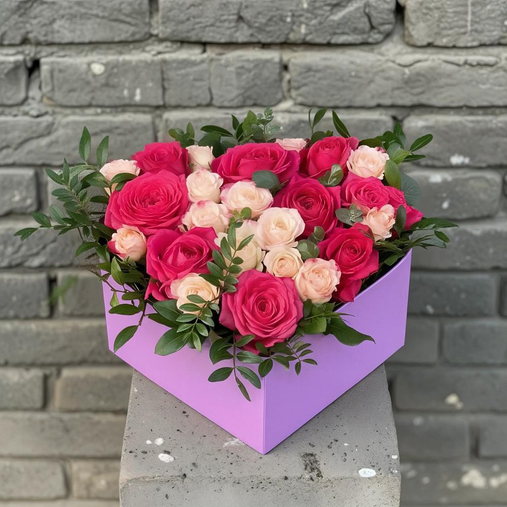 Цветочная композиция из Розы в коробке в Пятницкое