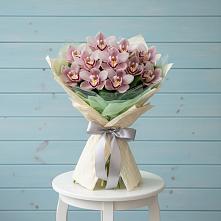 Букет цветов из:  Орхидеи и Розы в Пятницкое