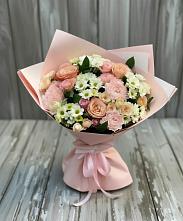 Букет цветов из:  Гвоздики, Розы и Хризантемы в Пятницкое