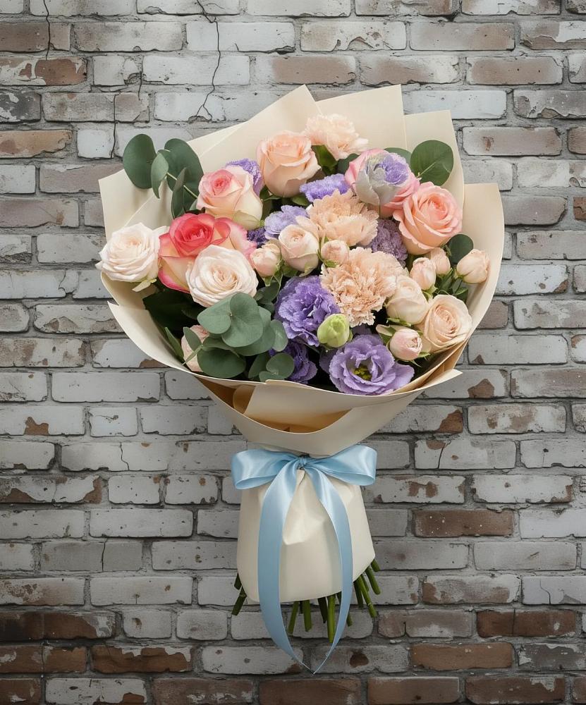 Букет цветов из: Розы, Лизиантусы и Гвоздики в Пятницкое