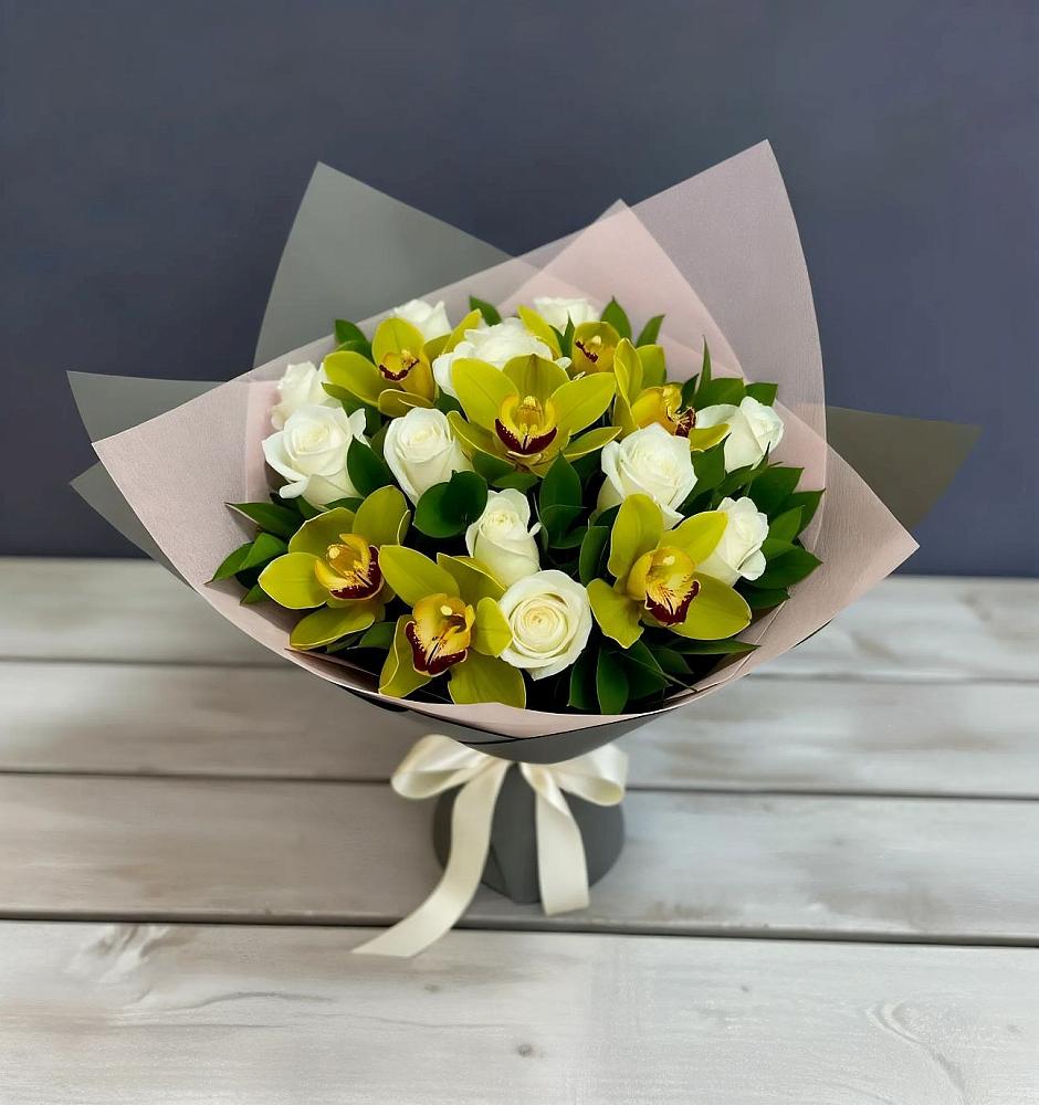 Букет цветов из: Орхидеи и Розы в Пятницкое