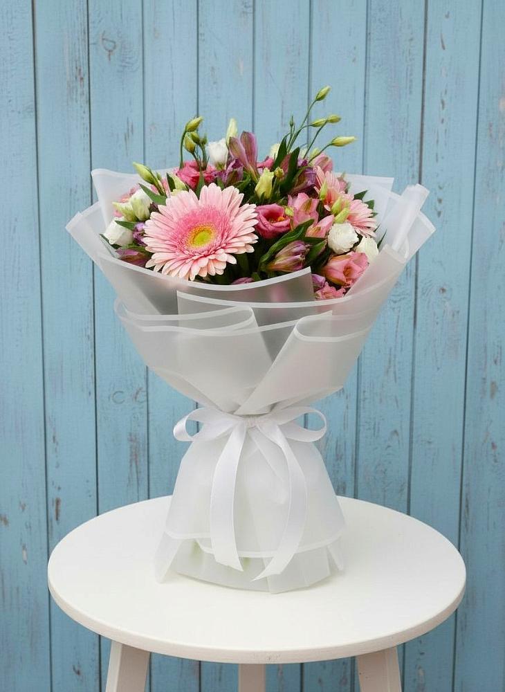 Букет цветов из: Герберы, Альстромерии и Лизиантусы в Пятницкое