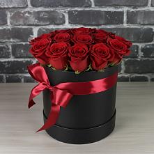 Цветочная композиция из Розы в шляпной коробке в Пятницкое