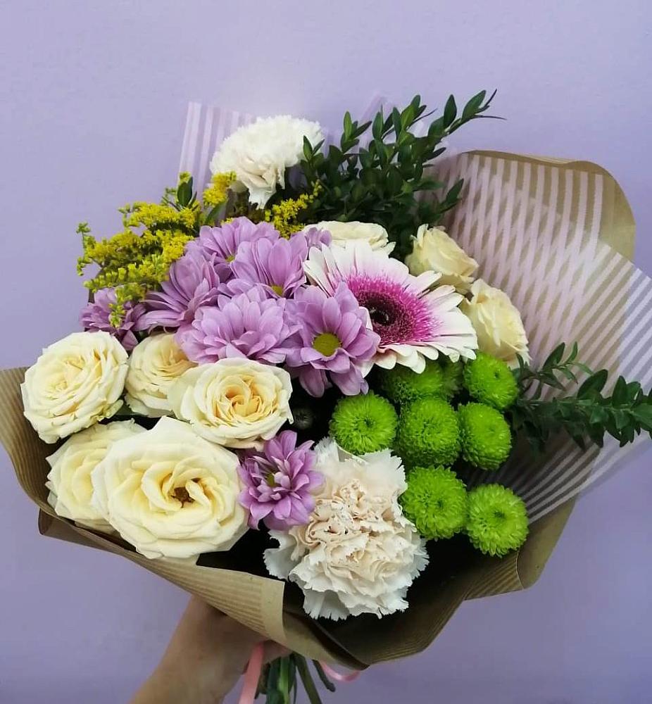 Букет цветов из: Хризантемы, Розы, Гвоздики и Герберы в Пятницкое