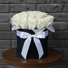 Цветочная композиция из Розы в шляпной коробке в Пятницкое